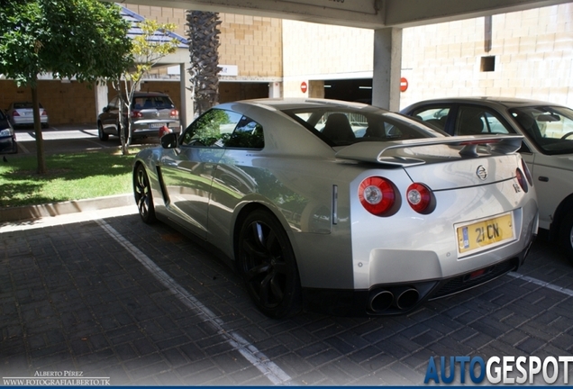 Nissan GT-R