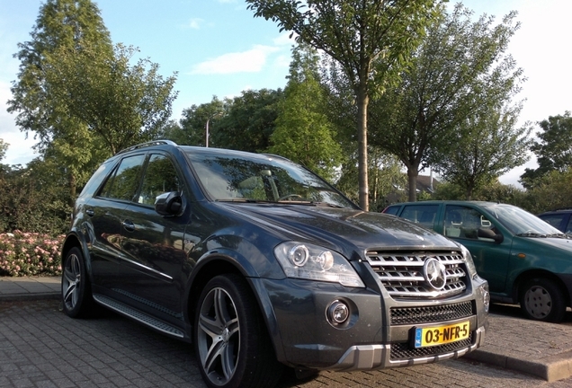 Mercedes-Benz ML 63 AMG 10th Anniversary