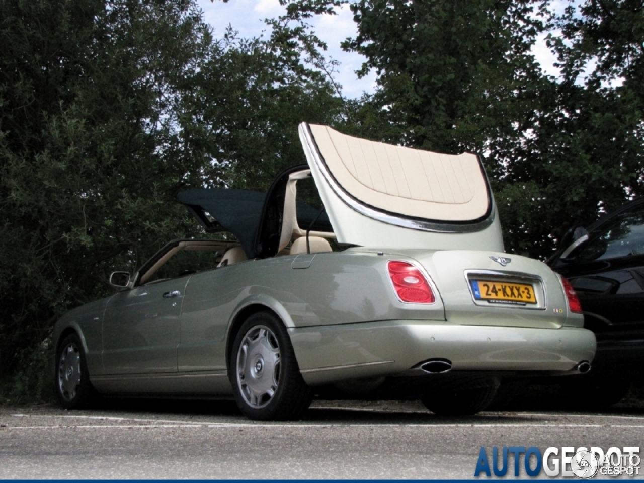 Bentley Azure 2006