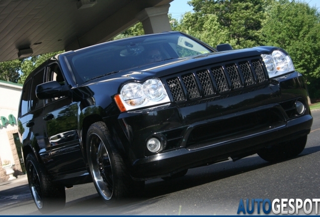 Jeep Grand Cherokee SRT-8 2005