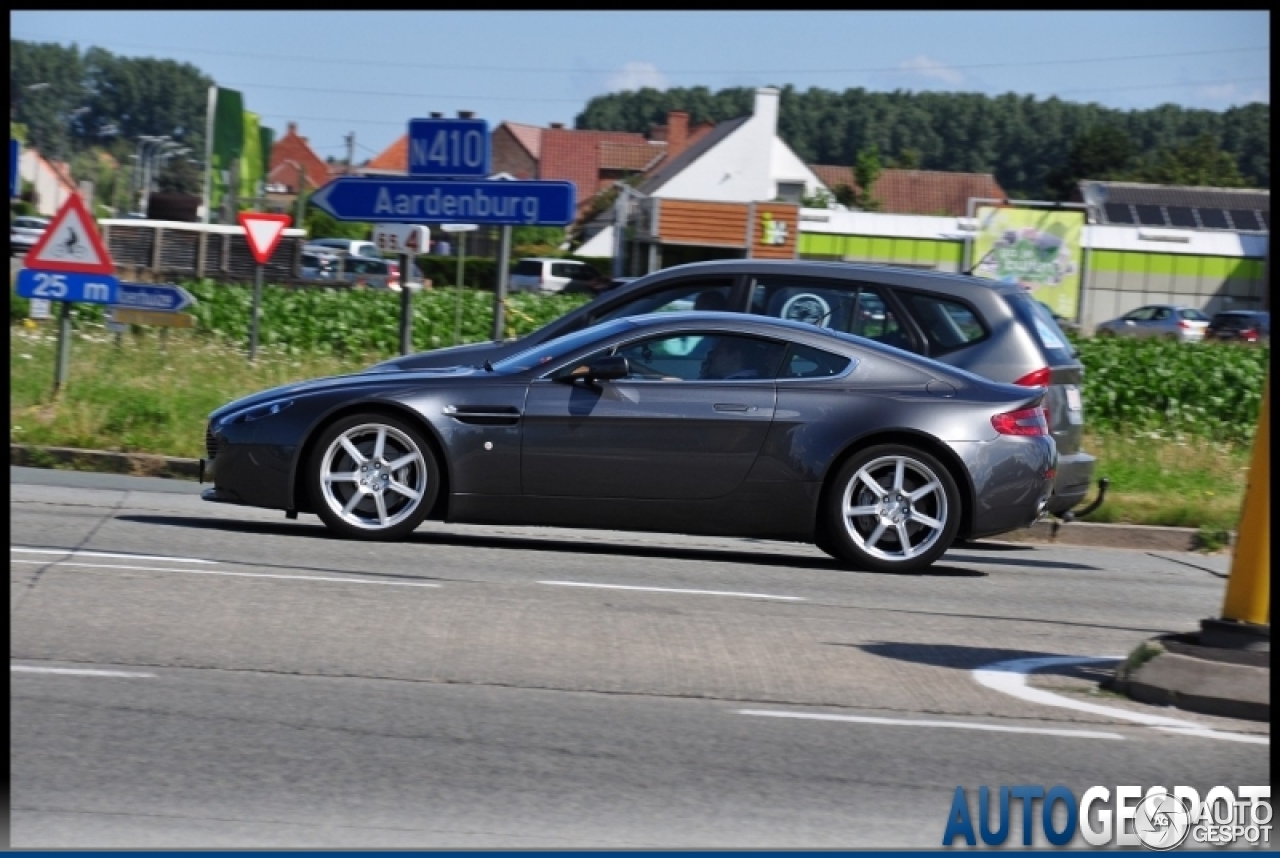 Aston Martin V8 Vantage