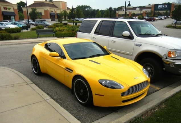 Aston Martin V8 Vantage