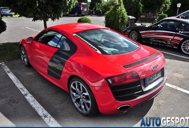 Audi R8 V10