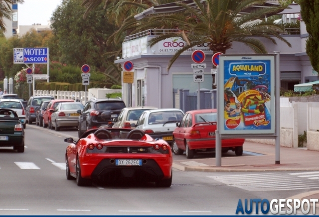 Ferrari Scuderia Spider 16M