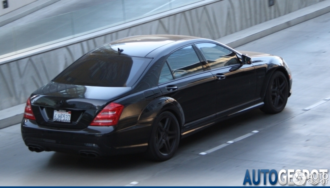 Mercedes-Benz S 65 AMG V221 2010