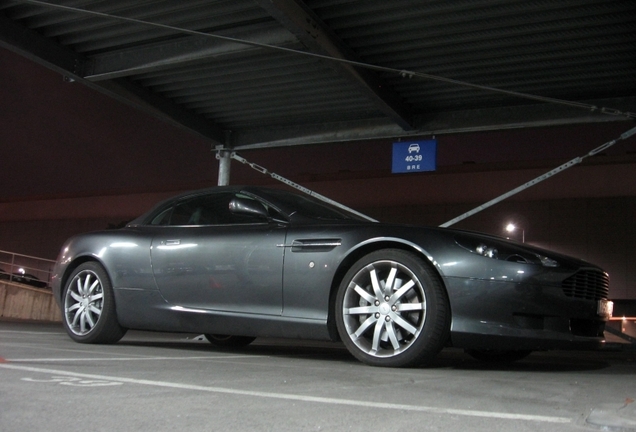 Aston Martin DB9 Volante