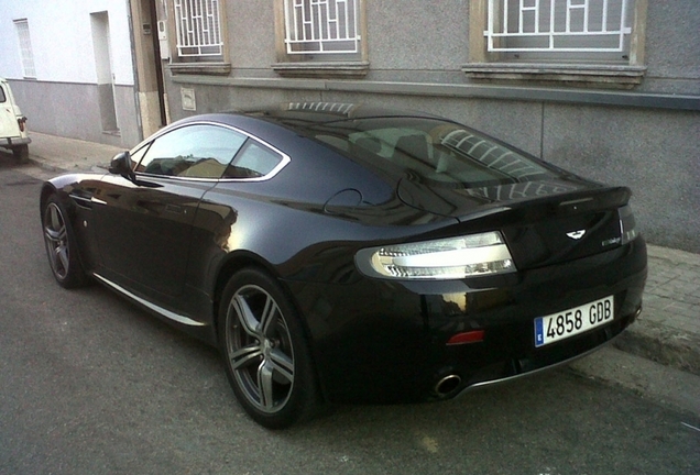 Aston Martin V8 Vantage N400