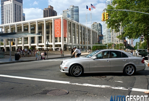 Mercedes-Benz E 55 AMG