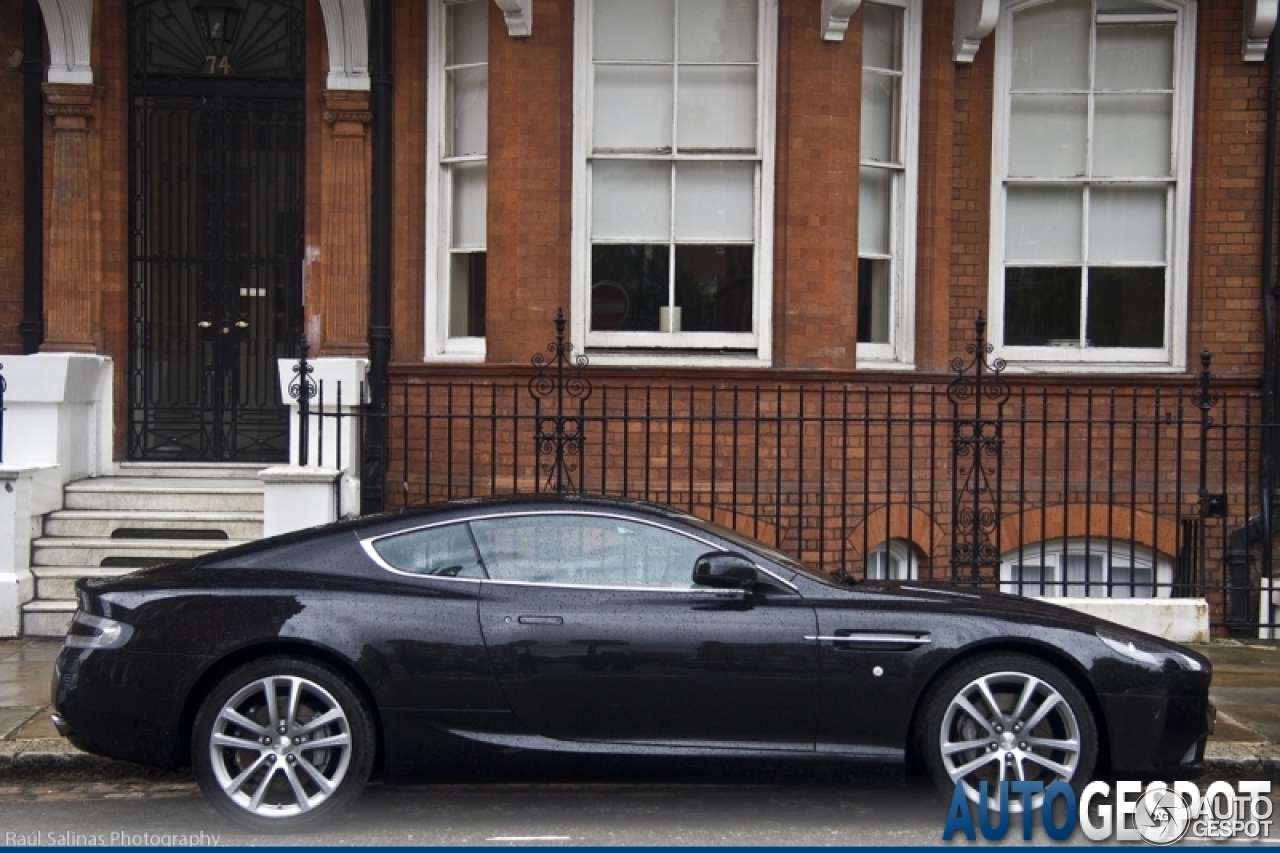 Aston Martin DB9 2010