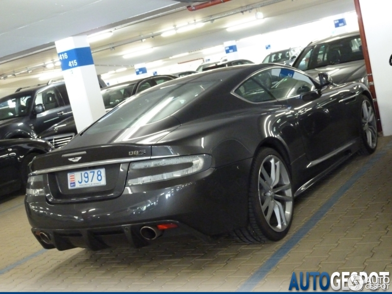 Aston Martin DBS