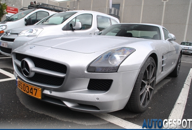 Mercedes-Benz SLS AMG