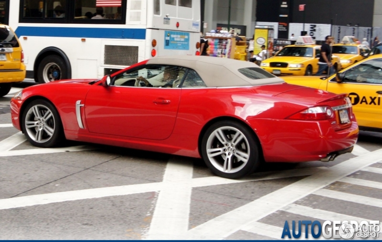 Jaguar XKR Convertible 2006