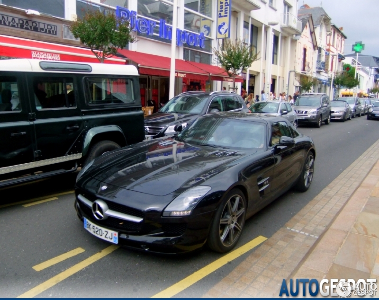 Mercedes-Benz SLS AMG