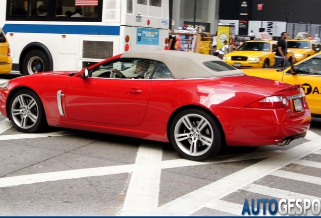 Jaguar XKR Convertible 2006