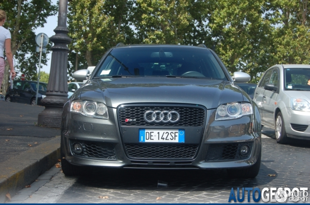 Audi RS4 Avant B7