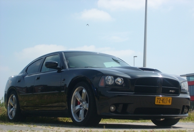 Dodge Charger SRT-8