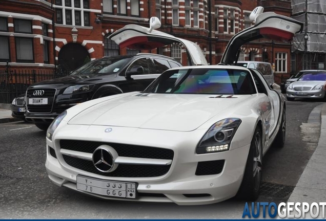 Mercedes-Benz SLS AMG