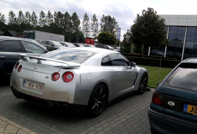 Nissan GT-R