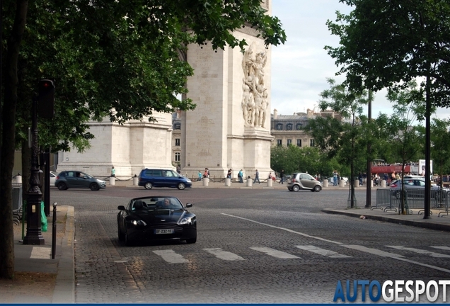 Aston Martin V8 Vantage Roadster