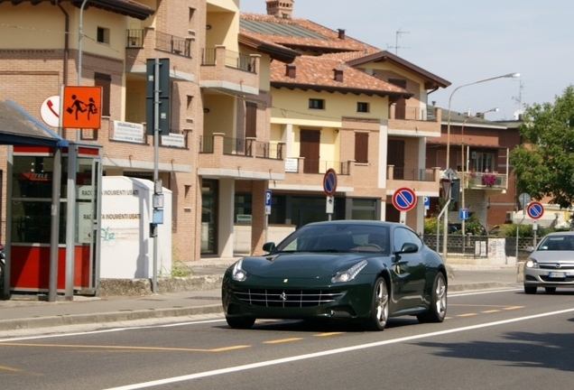 Ferrari FF