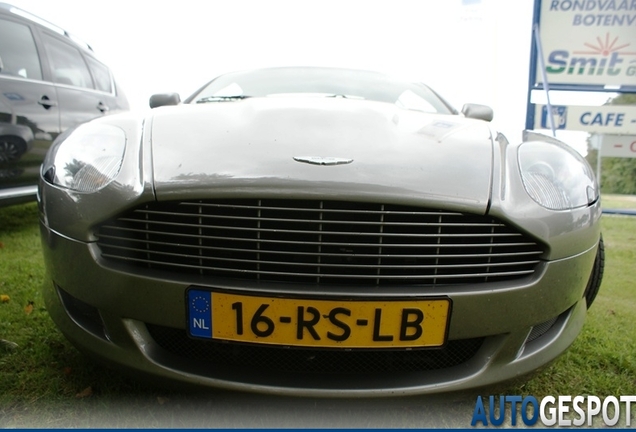 Aston Martin DB9