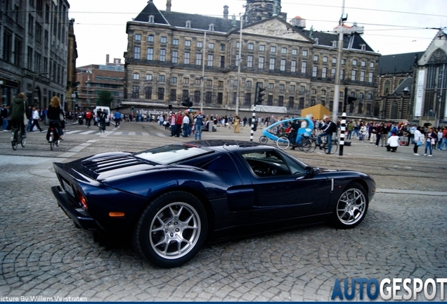 Ford GT