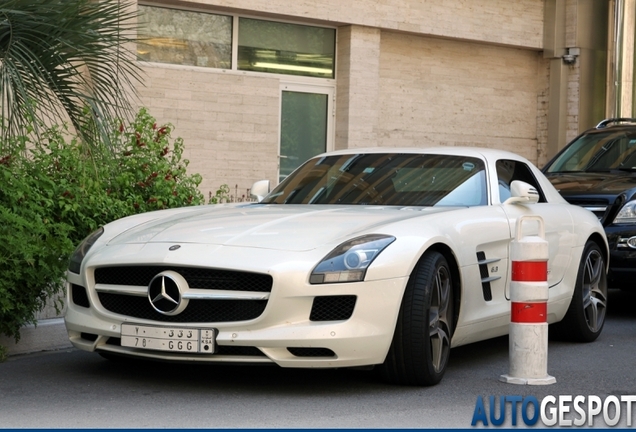 Mercedes-Benz SLS AMG