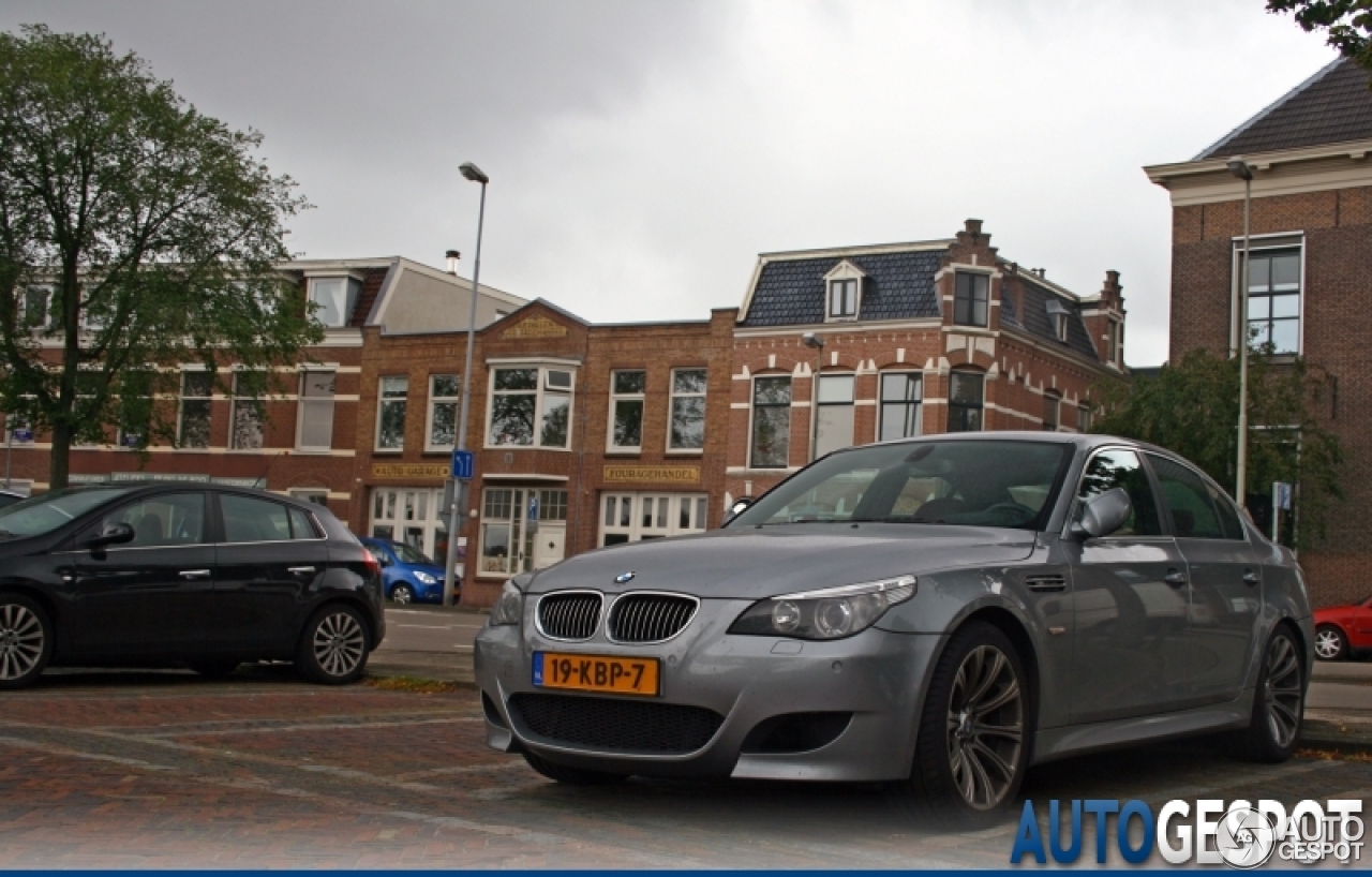 BMW M5 E60 2005