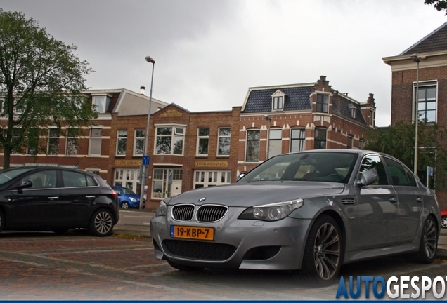 BMW M5 E60 2005