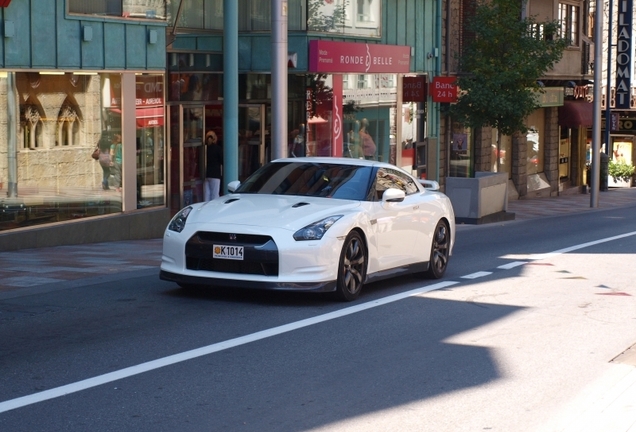 Nissan GT-R