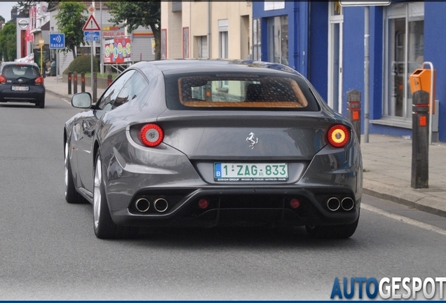 Ferrari FF