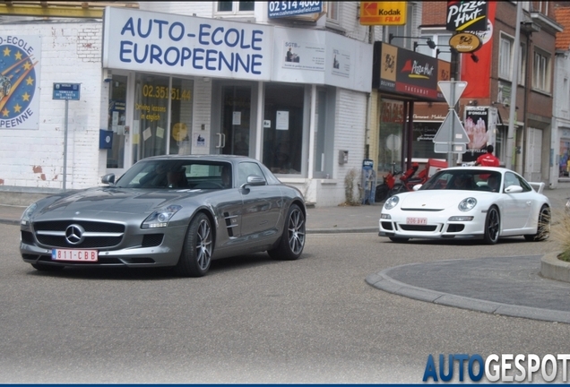 Mercedes-Benz SLS AMG