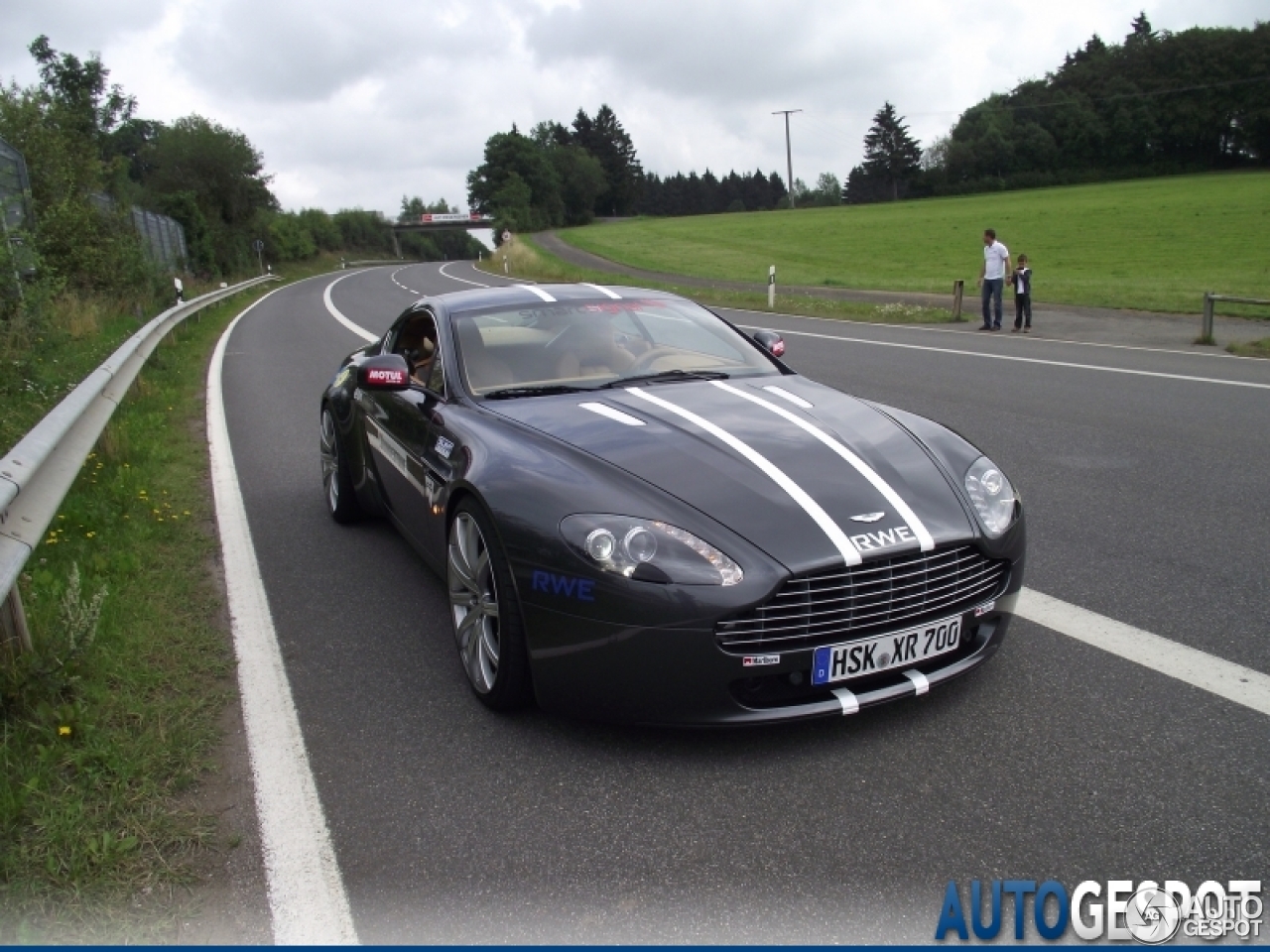 Aston Martin V8 Vantage