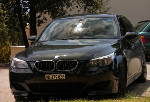 BMW M5 E60 2005