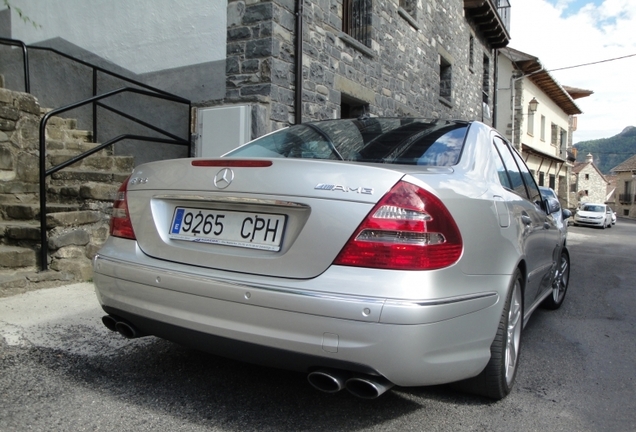 Mercedes-Benz E 55 AMG