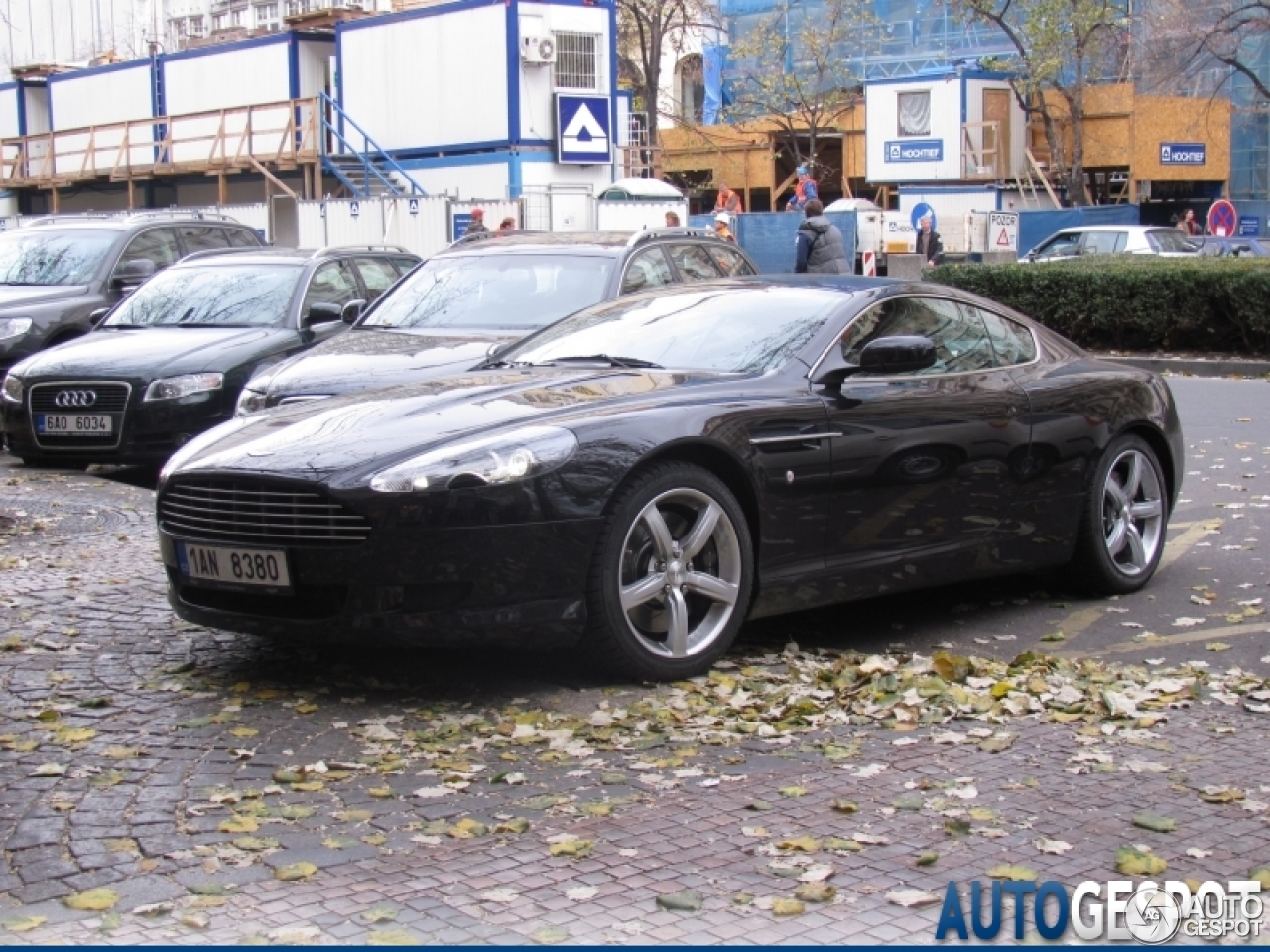 Aston Martin DB9