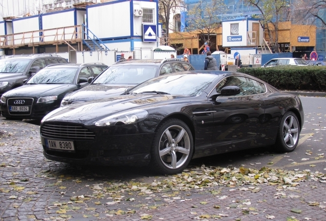 Aston Martin DB9