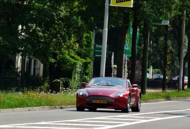 Aston Martin V8 Vantage Roadster