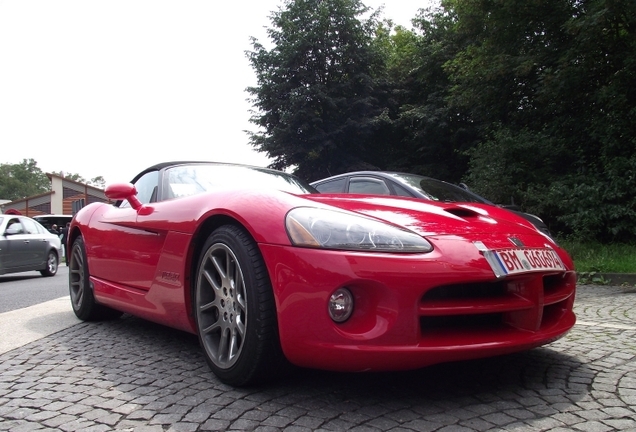 Dodge Viper SRT-10 Roadster 2003