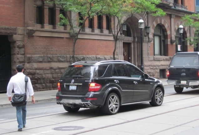 Mercedes-Benz ML 63 AMG W164 2009