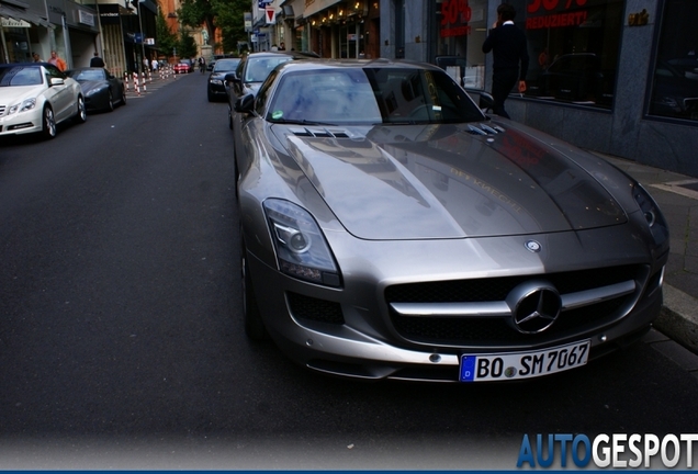 Mercedes-Benz SLS AMG