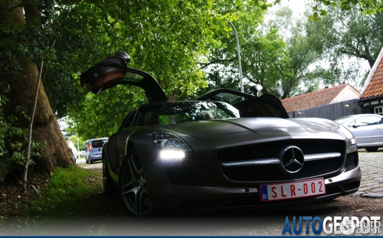 Mercedes-Benz SLS AMG