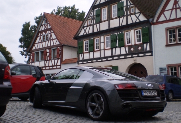 Audi R8 V10