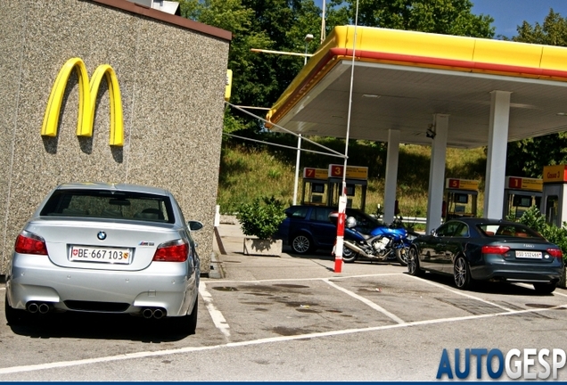 BMW M5 E60 2005