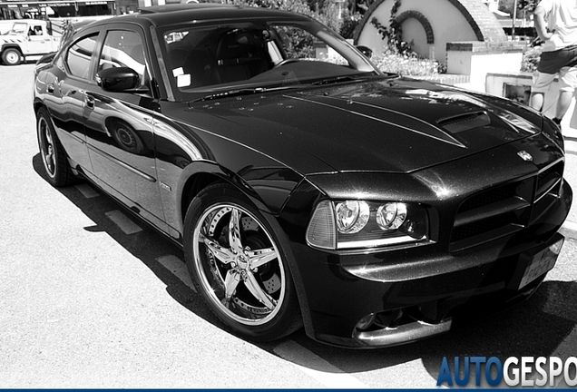 Dodge Charger SRT-8