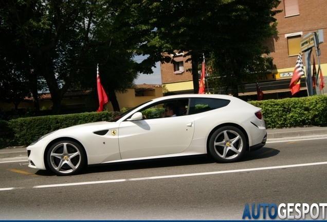 Ferrari FF