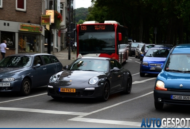 Porsche 997 Carrera GTS