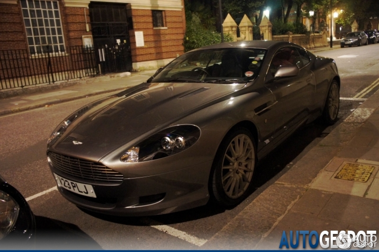 Aston Martin DB9