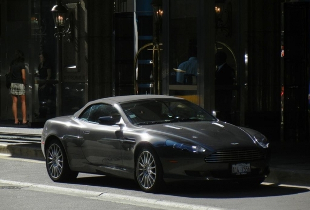 Aston Martin DB9 Volante