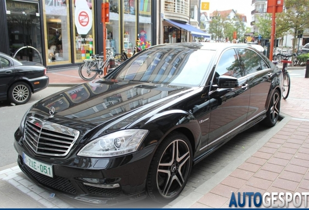 Mercedes-Benz S 63 AMG W221 2011